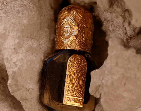 Oud Oil As A Hajj Gift In The UAE: Why It Is Considered The Best Among Gifts